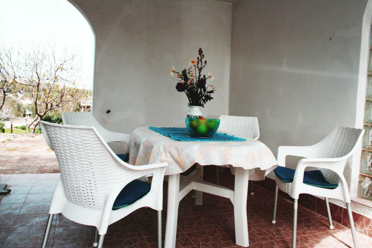 Azriel Appartement *